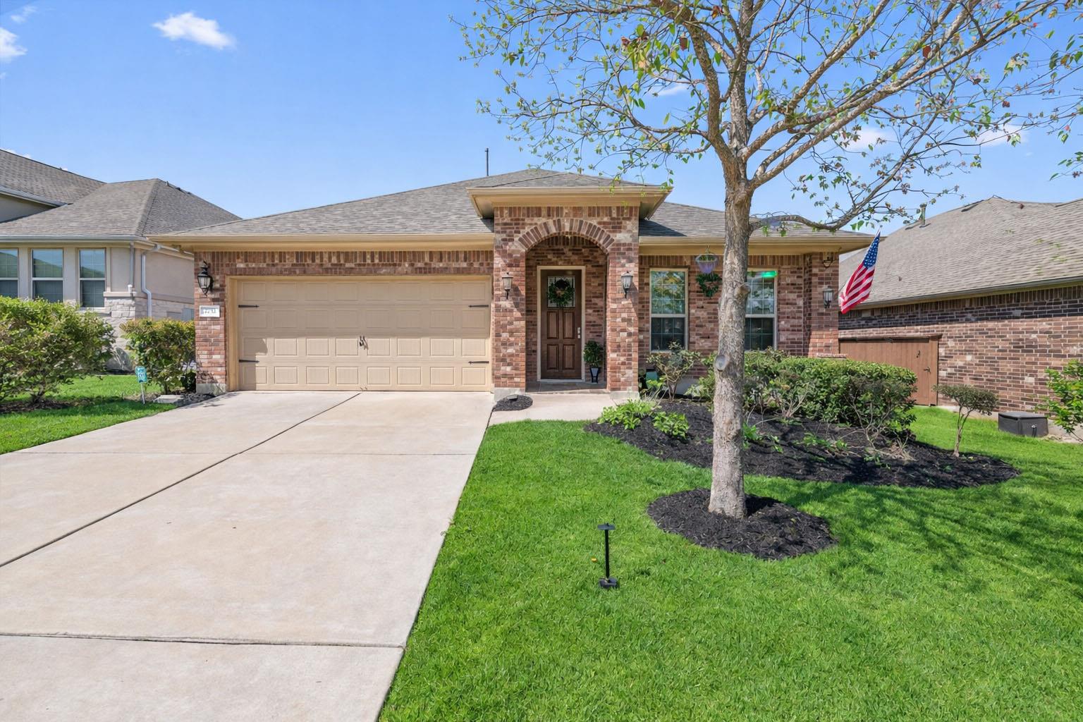 Front of Structure at 2732 Florin Cv